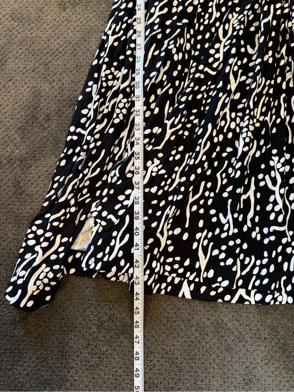 NWT Diane Von Furstenberg Black & White Abstract Long Sleeve Wrap Midi Dress - Picture 9 of 9